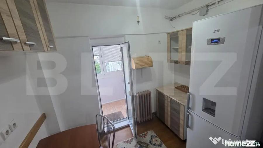 Apartament cu 2 camere decomandat în Industrială