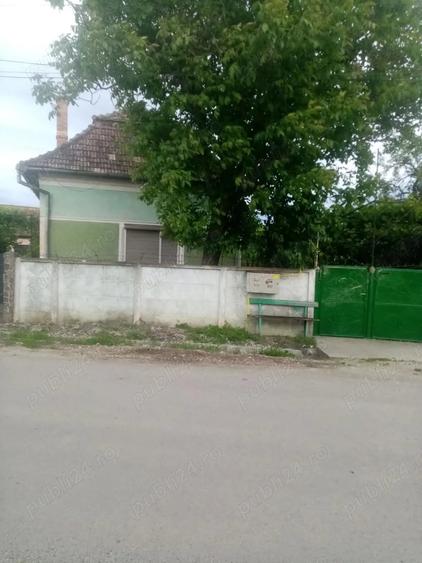 Casă cu 3 camere în Unirea