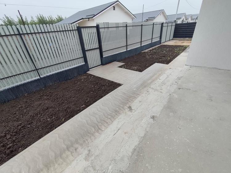 Casă individuală cu 4 camere cu Teren 350 Mp în Joița