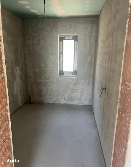 Casă cu 4 camere cu Teren 500 Mp în Baciu