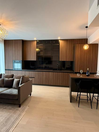 Apartament cu 2 camere semidecomandat, mobilat în Pipera