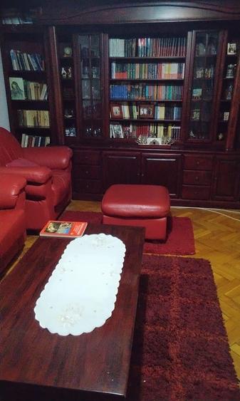 Apartament cu 3 camere decomandat în Calea București