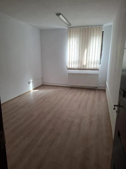 Spațiu comercial, de 98 mp, în Exterior Vest