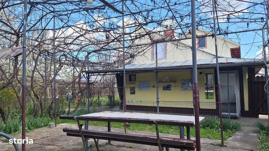 Casă cu 3 camere în CFR