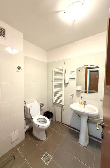 Apartament cu 3 camere decomandat în Ștefan cel Mare