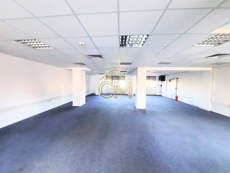 Spațiu comercial, de 140 mp, în Hipodrom 2