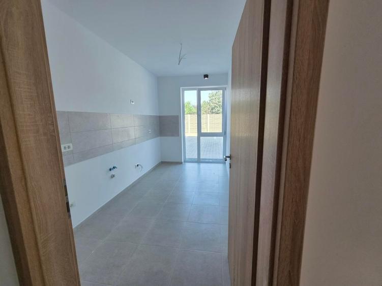 Apartament cu 2 camere decomandat în Lipovei