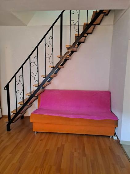 Apartament cu 3 camere semidecomandat în Gării