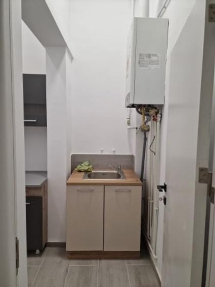 Birou, de 140 mp, în P-ța Unirii