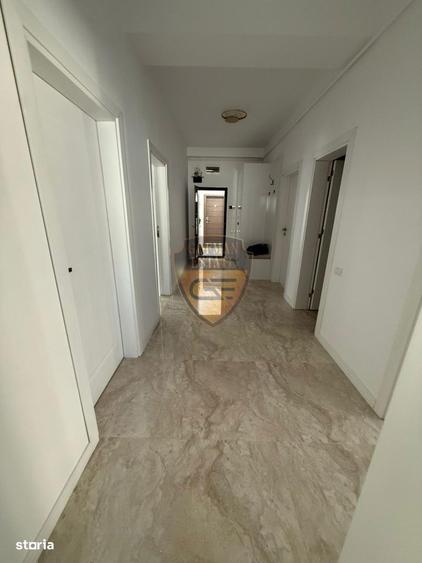 Apartament cu 4 camere, mobilat în Delfinariu