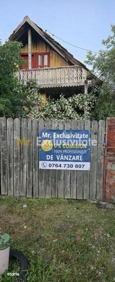 Casă cu 2 camere cu Teren 7769 Mp în Scoarța