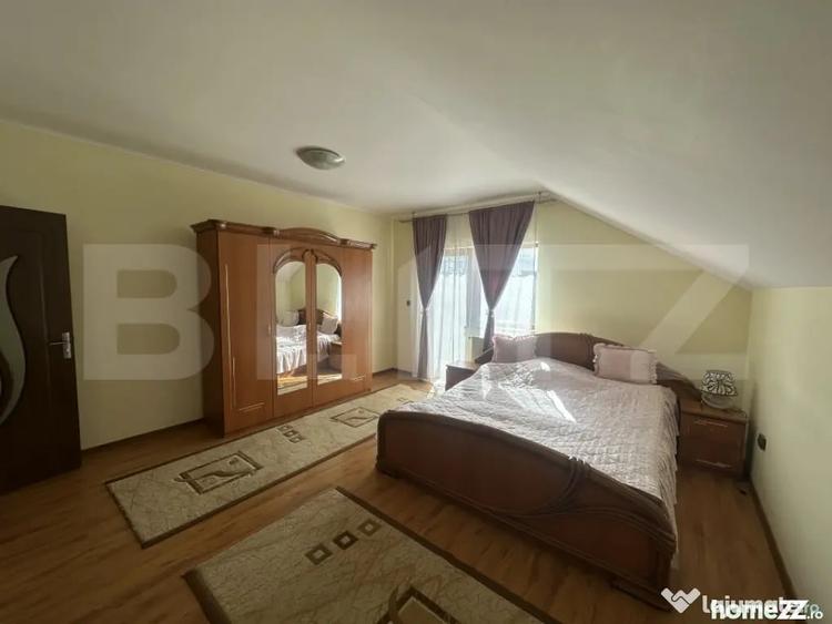 Casă cu 4 camere cu Teren 853 Mp în Păulești