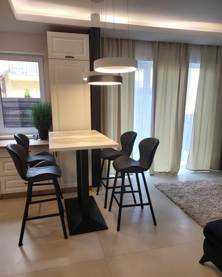 Duplex cu 4 camere cu Canalizare în Florești