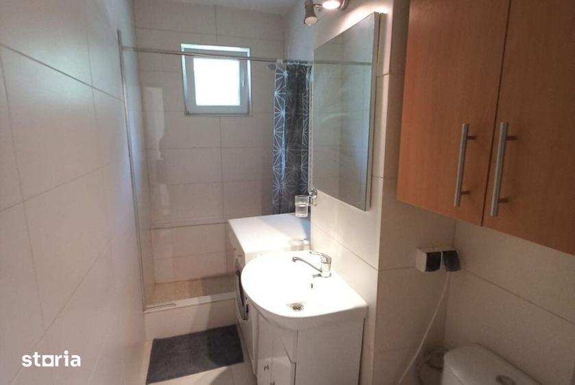 Apartament cu 2 camere decomandat în Republicii