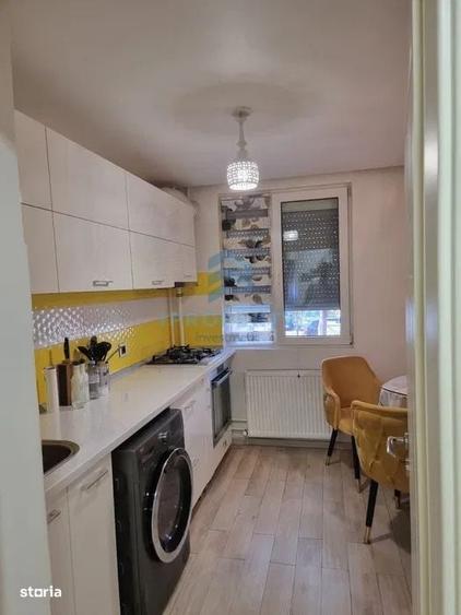Apartament cu 3 camere în Drumul Taberei