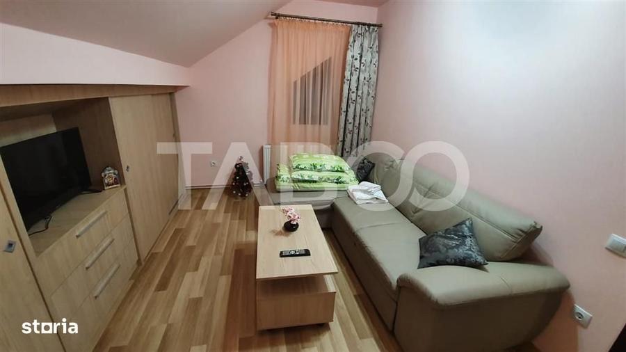 Apartament de inchiriat 56 mpu 2 camere mansarda in vila Selimbar - 1