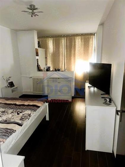 Apartament cu 3 camere semidecomandat, mobilat în Drumul Taberei