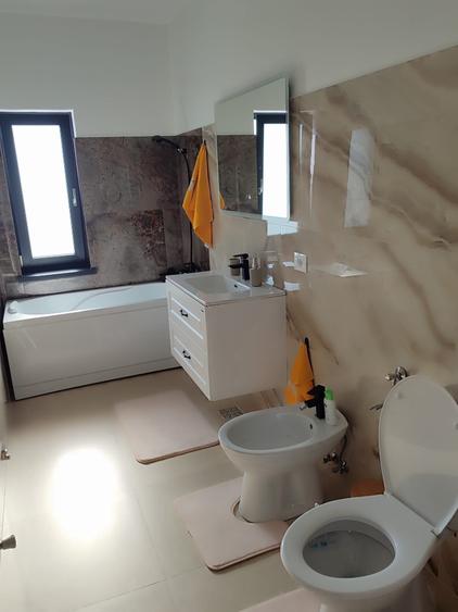 Casă cu 3 camere în Central