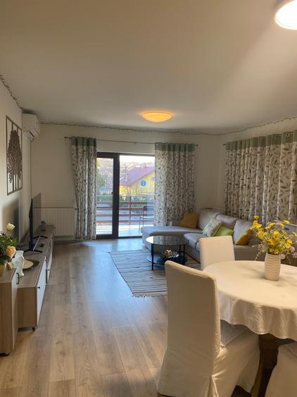 Apartament cu 3 camere decomandat în Grigorescu