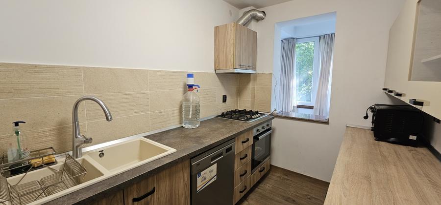 Apartament cu 3 camere decomandat, mobilat în Obor