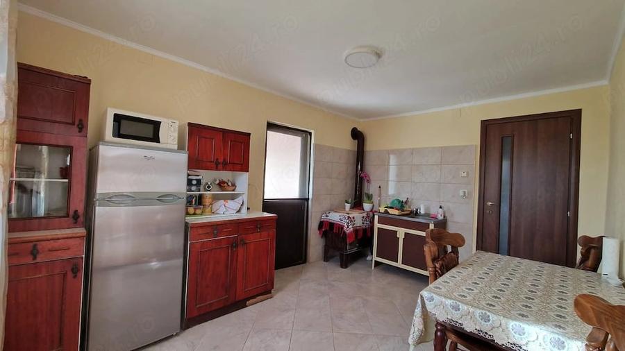 Casă cu 2 camere cu Teren 2700 Mp în Măhăceni