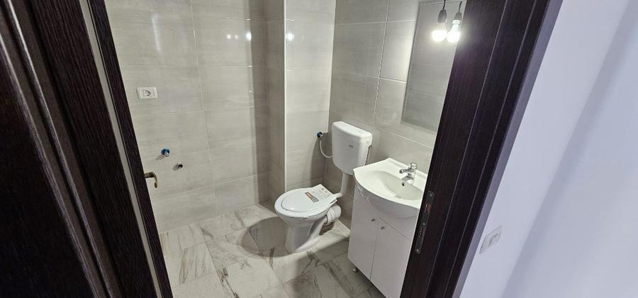 Apartament cu 3 camere decomandat în Sânpetru