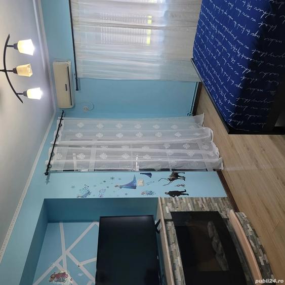 Apartament cu 3 camere decomandat în Spitalul Județean