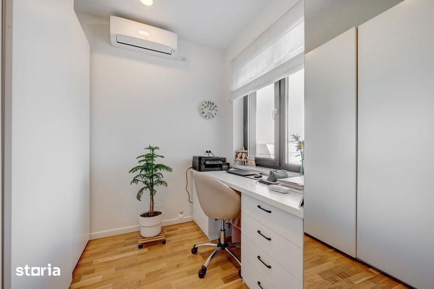 Casă cu 4 camere cu Teren 400 Mp în Corbeanca