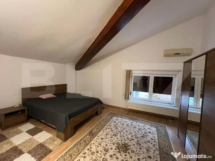 Casă cu 6 camere cu Teren 345 Mp în Titulescu
