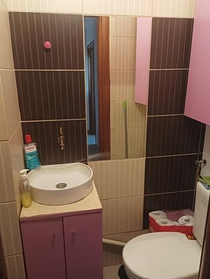 Apartament cu 3 camere decomandat în Iancului