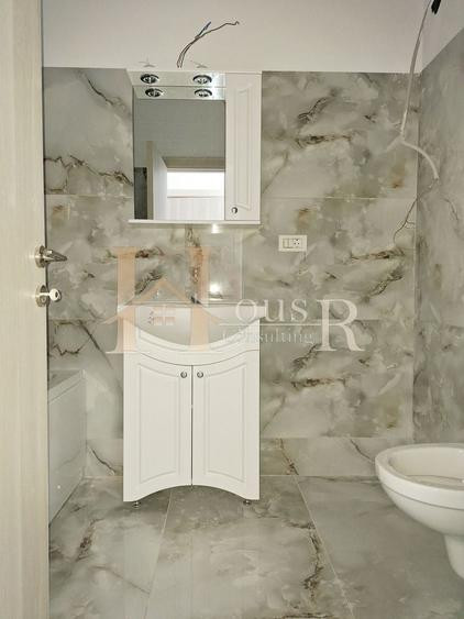 Apartament cu 3 camere decomandat în Girocului