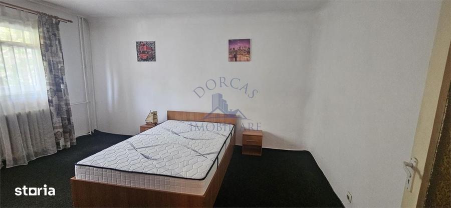 Garsonieră decomandată în Rovine