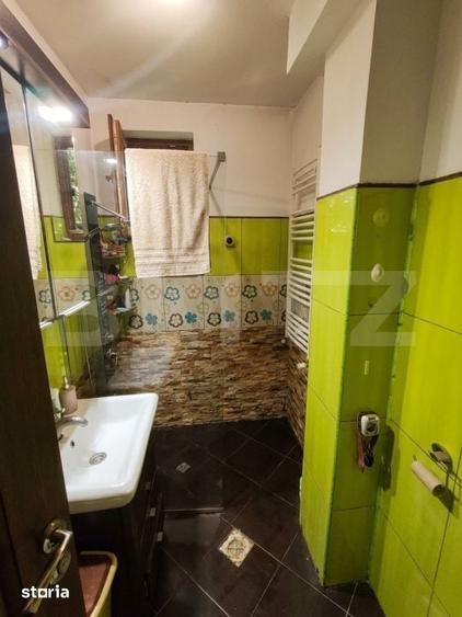 Apartament cu 3 camere în Aleea Trandafirilor