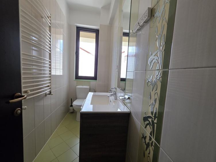 Apartament cu 3 camere decomandat, mobilat în Nord
