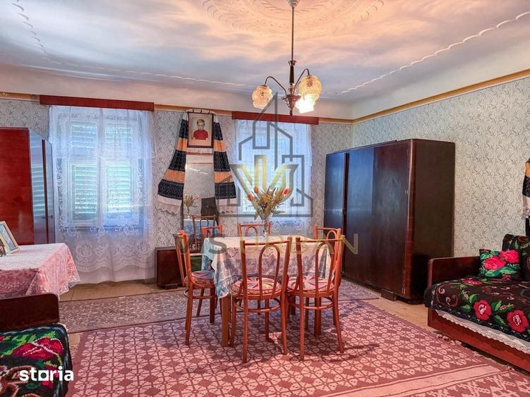 Casă cu 5 camere cu Teren 2530 Mp în Central