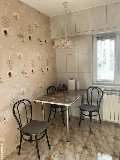 Apartament cu 3 camere decomandat în Pantelimon