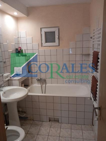 Apartament cu 2 camere decomandat, mobilat în Aradului