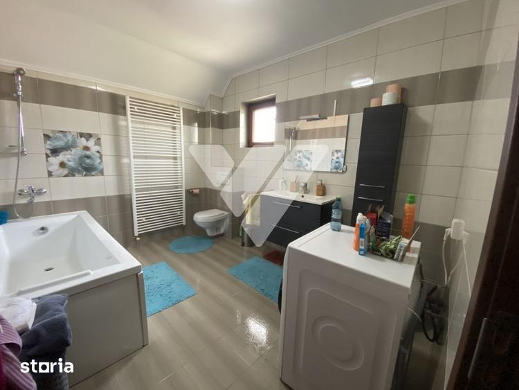 Casă cu 5 camere cu Teren 513 Mp în Șura Mică