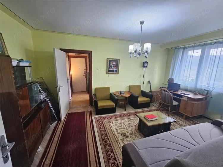 Apartament cu 2 camere semidecomandat în Micro I