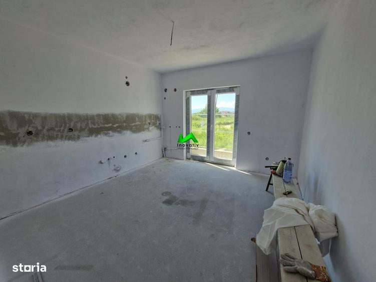 Casă cu 4 camere cu Teren 260 Mp în Șura Mică