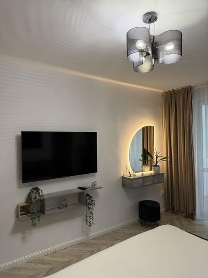 Apartament cu 2 camere decomandat în Central