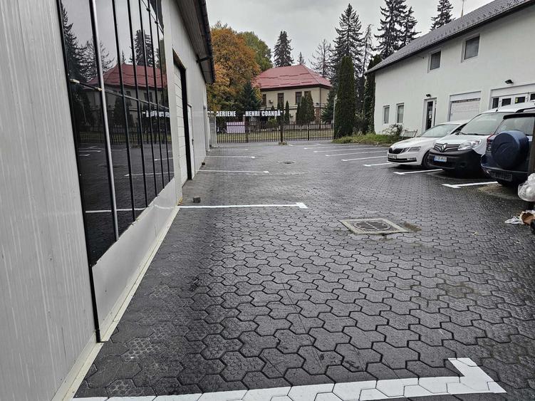 Spațiu comercial, de 32 mp, în Central