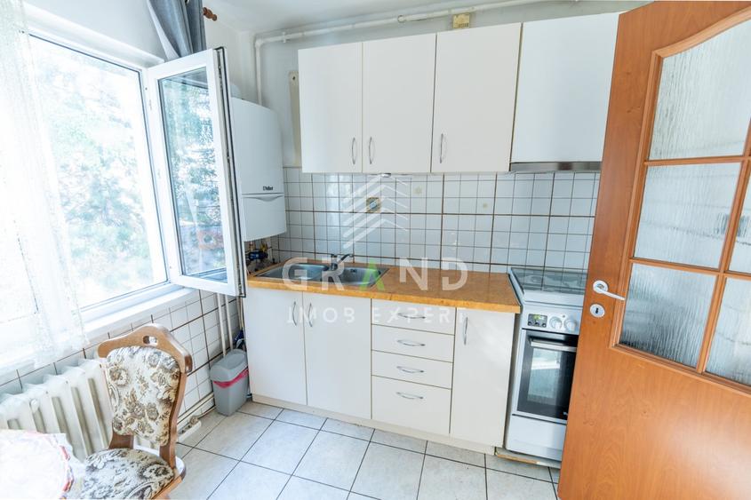 Apartament cu 3 camere semidecomandat, mobilat în Mănăștur