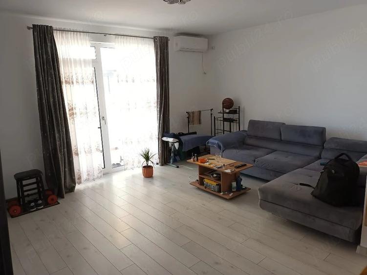 Apartament cu 2 camere decomandat în Giroc
