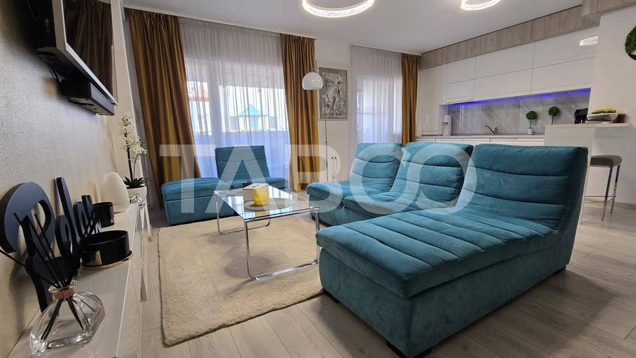 Apartament cu 3 camere decomandat, mobilat în Piața Cluj