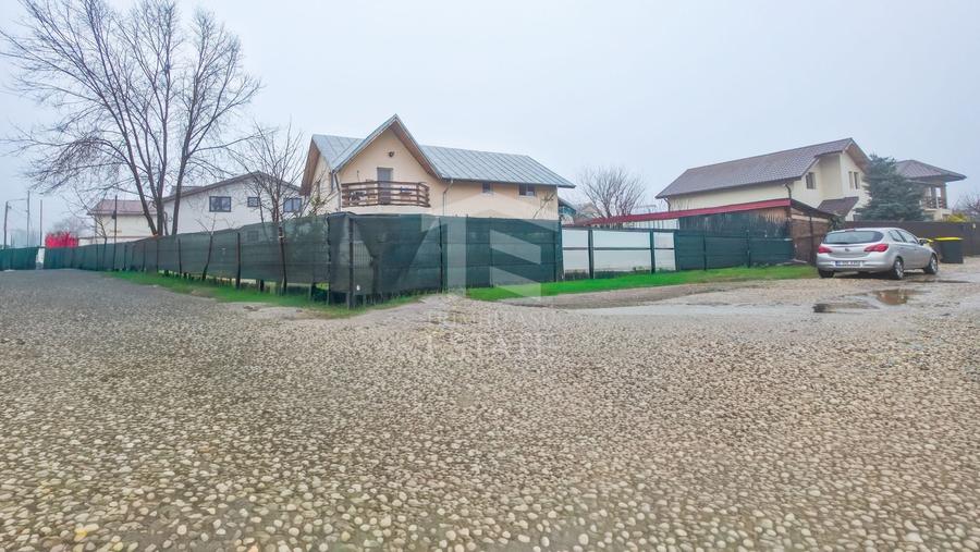 Teren Construcții intravilan de 1018 mp, în Domnești