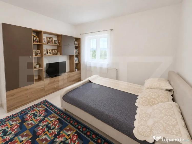 Casă cu 4 camere cu Teren 1458 Mp în Central