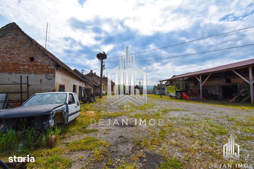 Spațiu comercial, de 2,720 mp, în Aita Mare