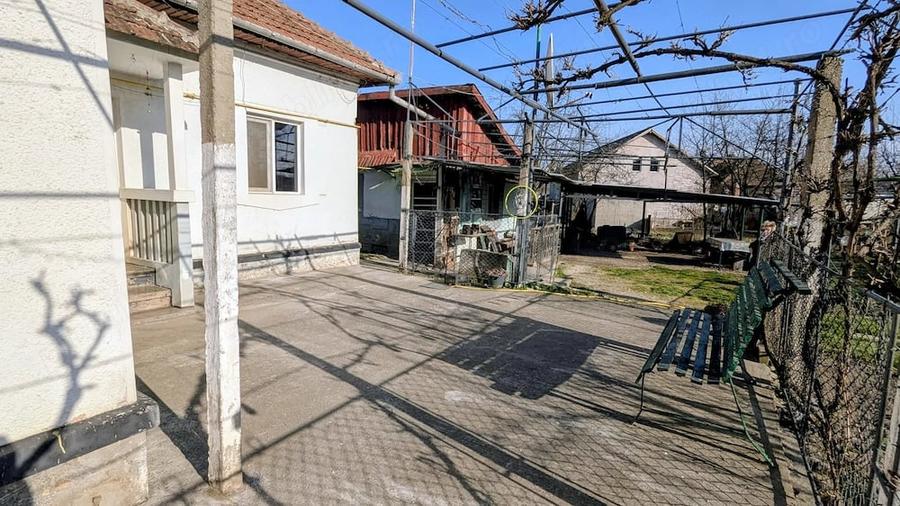 Casă cu 3 camere cu Teren 845 Mp în Central