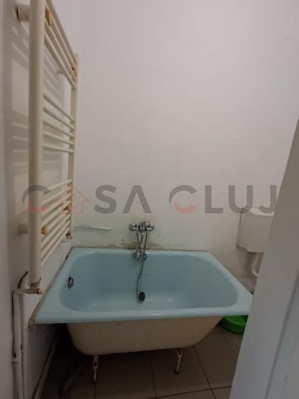 Casă individuală cu 2 camere cu Canalizare în Andrei Mureșanu